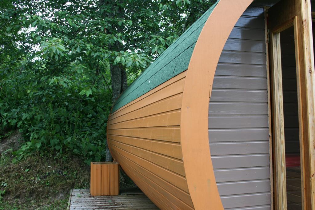 Bcc Lochness Hostel Pods Bearnock Room photo