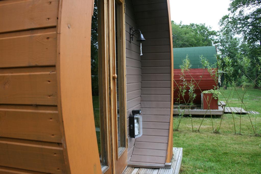 Bcc Lochness Hostel Pods Bearnock Room photo