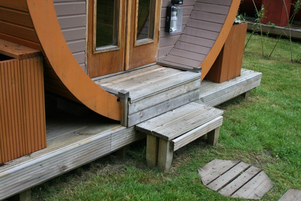 Bcc Lochness Hostel Pods Bearnock Room photo