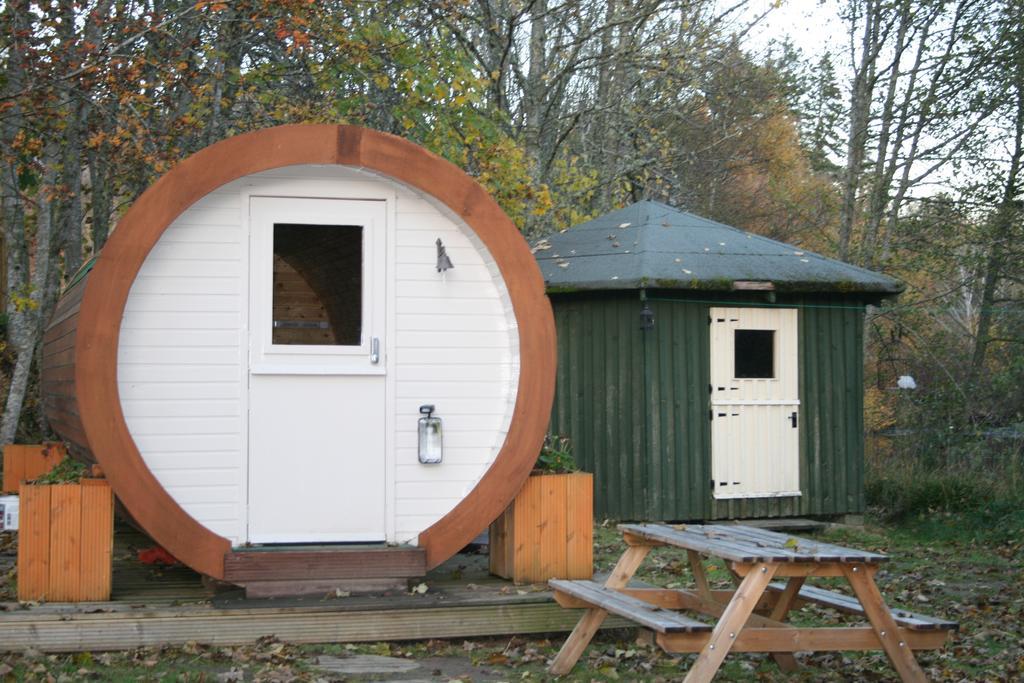 Bcc Lochness Hostel Pods Bearnock Exterior photo