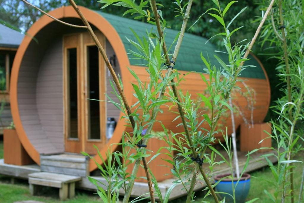 Bcc Lochness Hostel Pods Bearnock Exterior photo